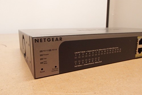NETEGEAR ProSafe (GS516TP) Rack Mountable 16-Port 1 Gig (8) PoE / (8) LAN Switch - Picture 3 of 6
