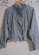 Fabletics Grey Large Lightweight Gym Athleisure Halle Cropped Hooded Jacket