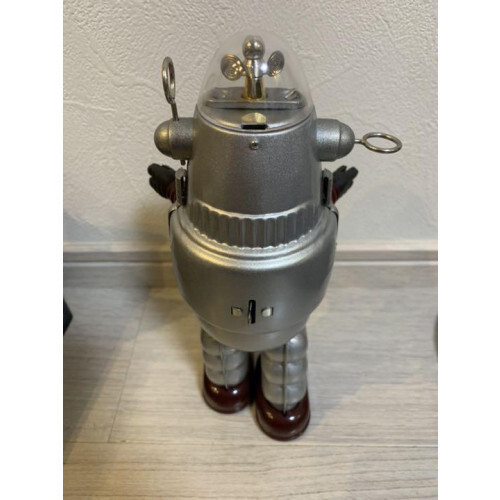 Hard to find! Robbie the Robot serial no. 200 in excellent
