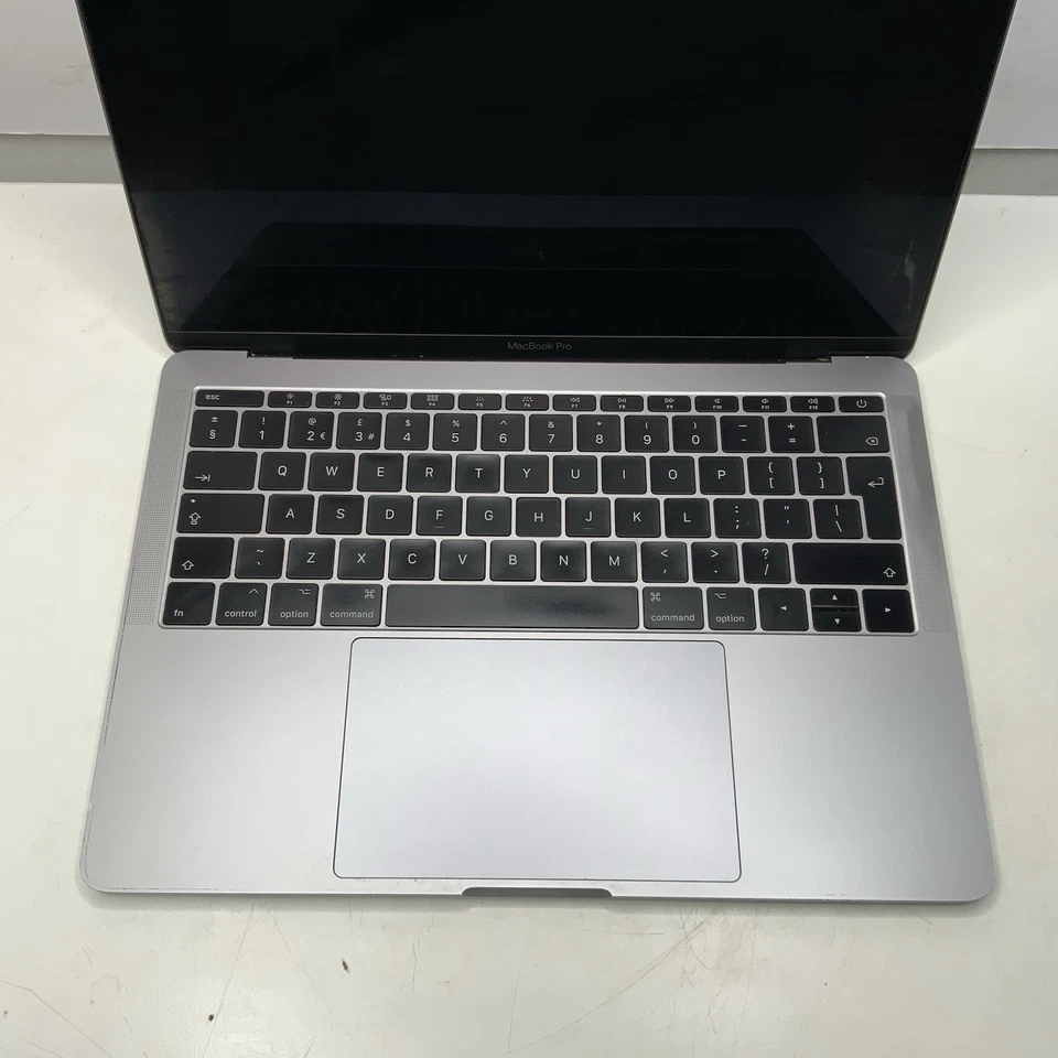 Apple MacBook Pro 13" 2017 · i7 · 8GB · 500GB, photo 3 of 5