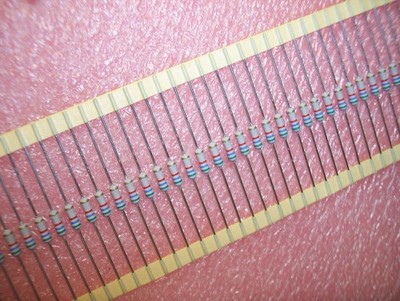QTY (100) 5.6K Ohm 1W 5% POWER METAL OXIDE RESISTORS MOS1-562J KOA ROHS