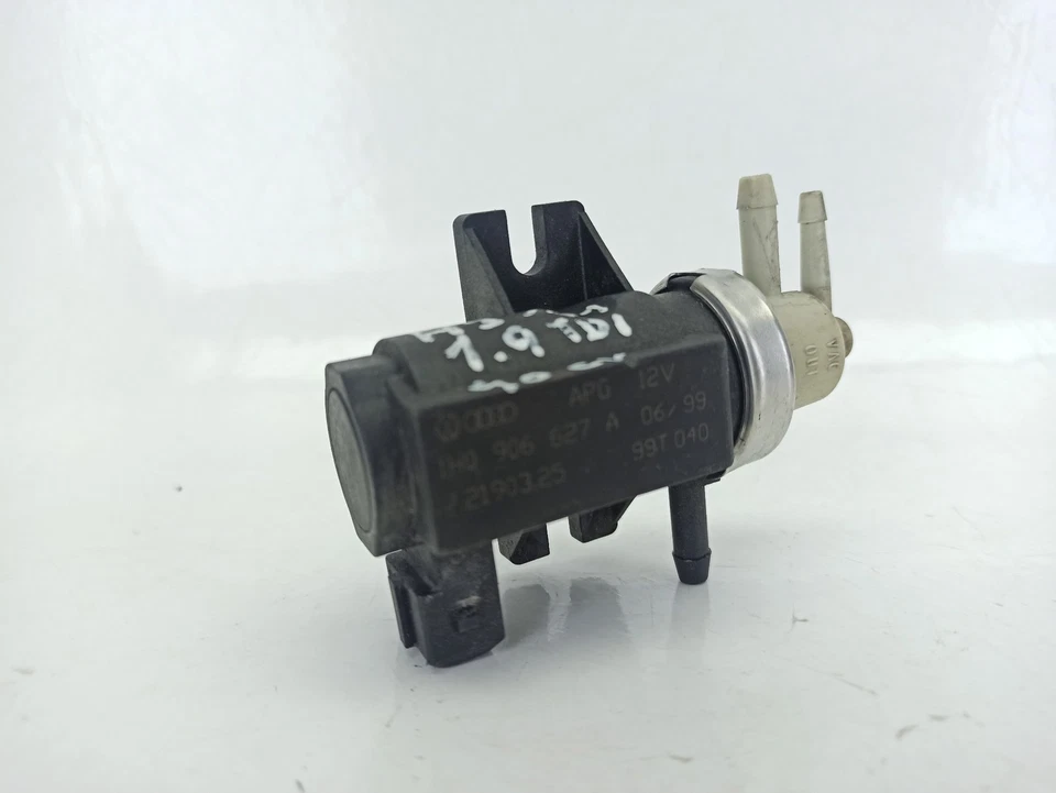 1H0906627A VÁLVULA DE AIRE ADICIONAL / 160490 SEAT LEON 1M1 SPORTS LIMITED Foto 2 de 4