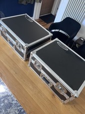 Technics SL-1210MK7  Turntables x2 with 2x Flight Cases and 2x Ortofon Concorde