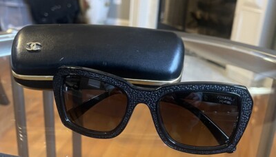 CHANEL   Black Caviar New  Sunglasses Gold 6047-Q ￼ c.622/S8  Size 54-20/140  3P