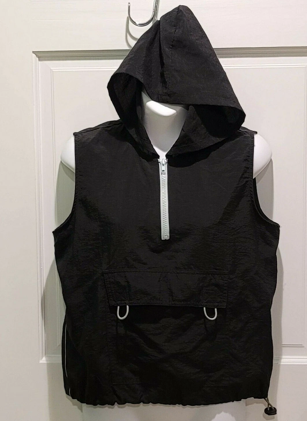 Vintage Women Sleeveless Hoodie Top M Zipper Black Crinkle Nylon USA Miken