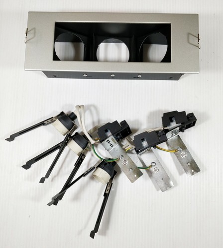 Triple Recessed Downlight Fitting Rectangular Silver 3 x 240V GU10 Lampholders - Picture 5 of 12