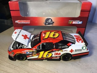 XRARE 1:24 Greg Biffle #16 RED CROSS 2011 ACTION FORD FUSION Die Cast NASCAR