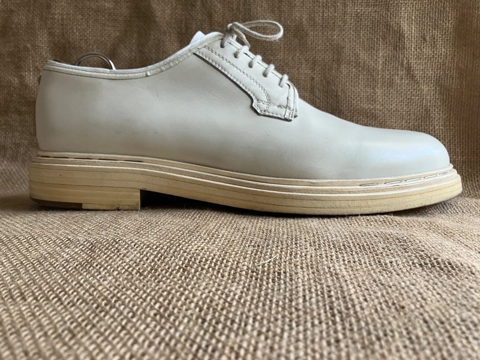 Chaussures derby homme Valentino Garavani en cuir blanc bout uni pointure UK ... - Photo 3/4