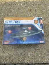 Star Trek USS Enterprise Polar Lights NCC-170...