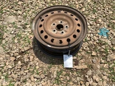 Used Wheel fits: 2006 Toyota Sienna 16x6-1/2 steel Grade A
