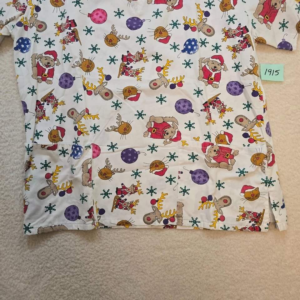 SB Scrubs Womens Scrub Top Size L Christmas Reindeer  Pockets V neck Pre-owned - Image 2 of 4