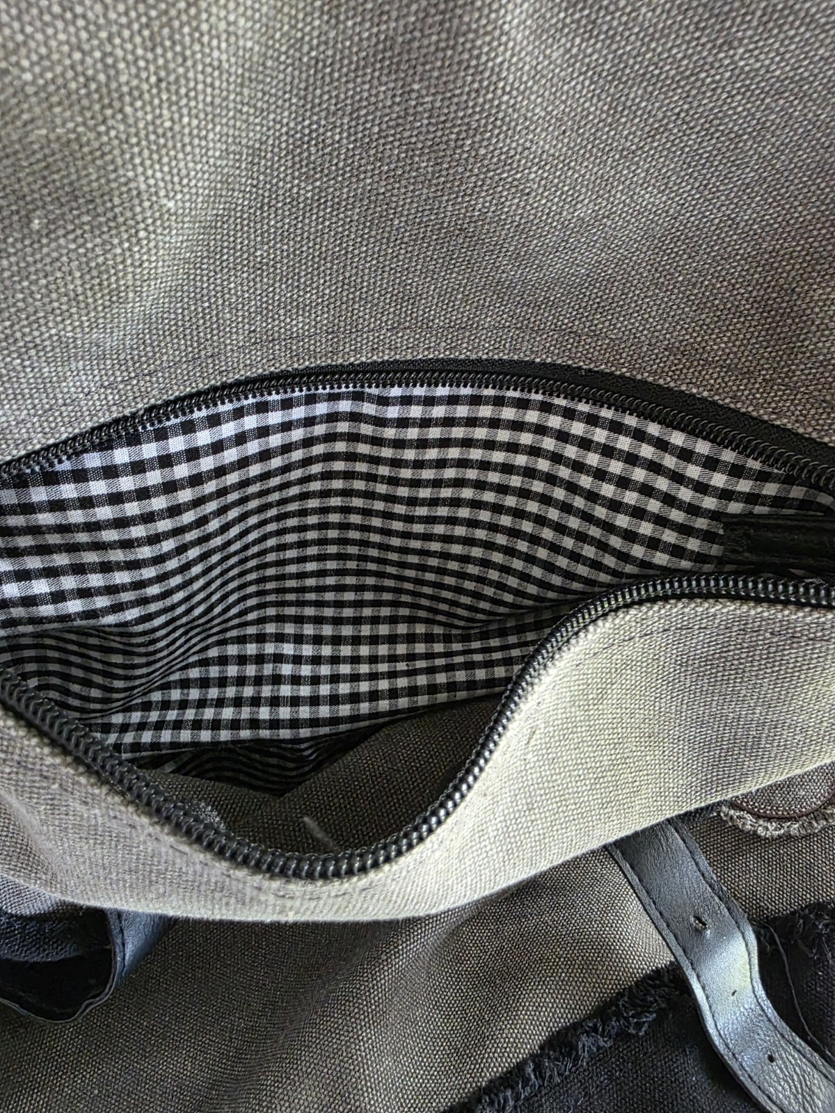 FIELD & CO. HUDSON BACKPACK WITH AUDI LOGO "19 YEARS ON EBAY" image 9