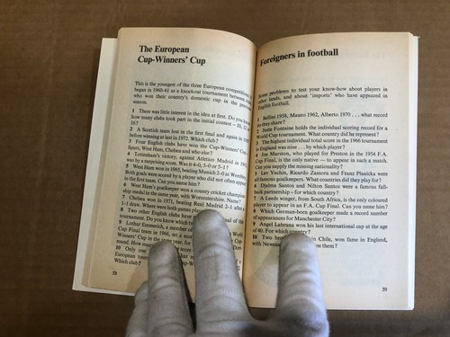 The Puffin Soccer Quiz Book by David Prole: Vintage 1975 1st ed. Paperback - Picture 11 of 12