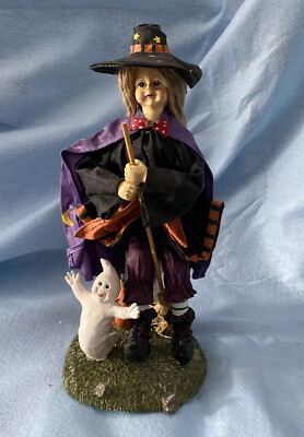 Halloween Witch w/ Ghost, Pumpkin, Fabric Mache, Purple Cape Table Decor EUC