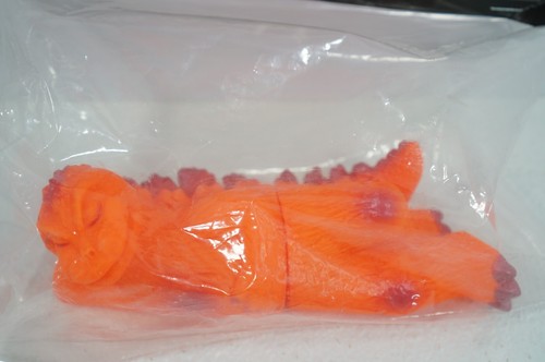Godzilla Vinyl Wars Sleeping Orange Red Crunchyroll Exclusive Medicom - Picture 4 of 8