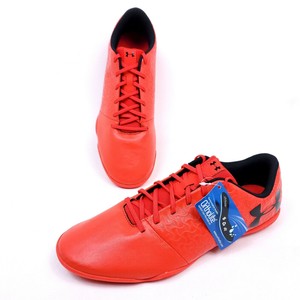 under armour indoor soccer shoes