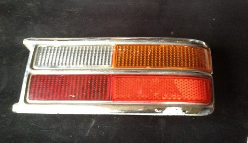 BMW Neue Klasse NK 1800 / 2000  Rücklicht Rückleuchte Taillight rechts (R256)