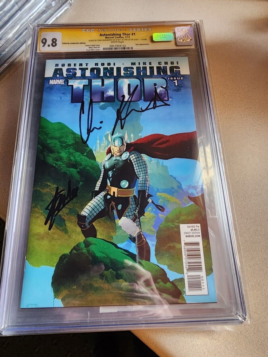 ASTONISHING Thor #1 CGC 9.8 SIGNED SS STAN LEE & CHRIS HEMSWORTH