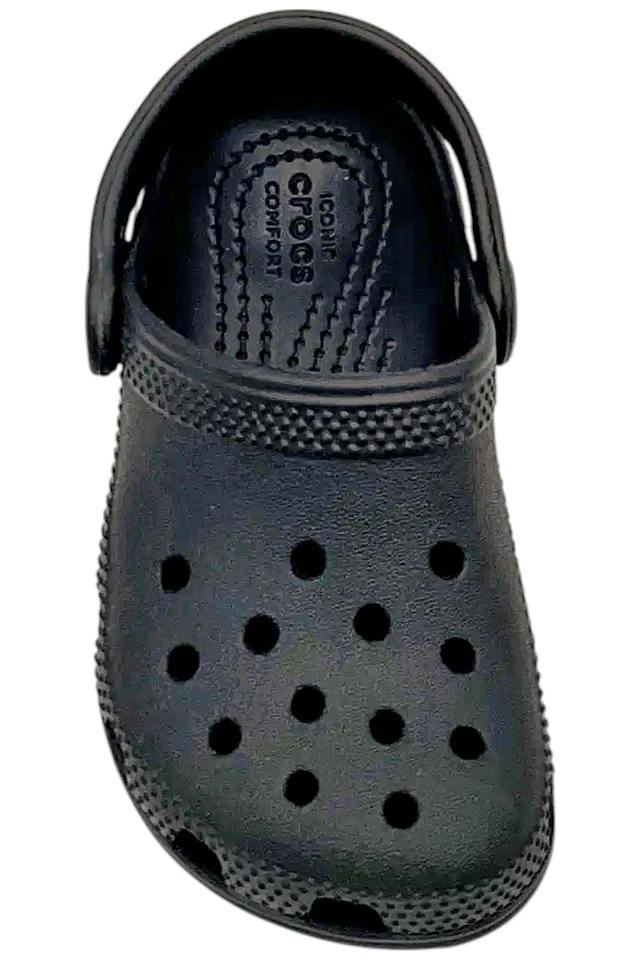 Zuecos clásicos Crocs unisex negros para niños pequeños Foto 2 de 3
