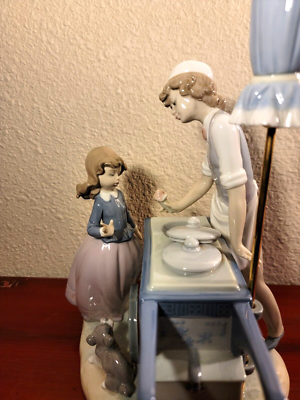 Lladro Ice Cream Vendor with Cart and Umbrella # 5325 | eBay