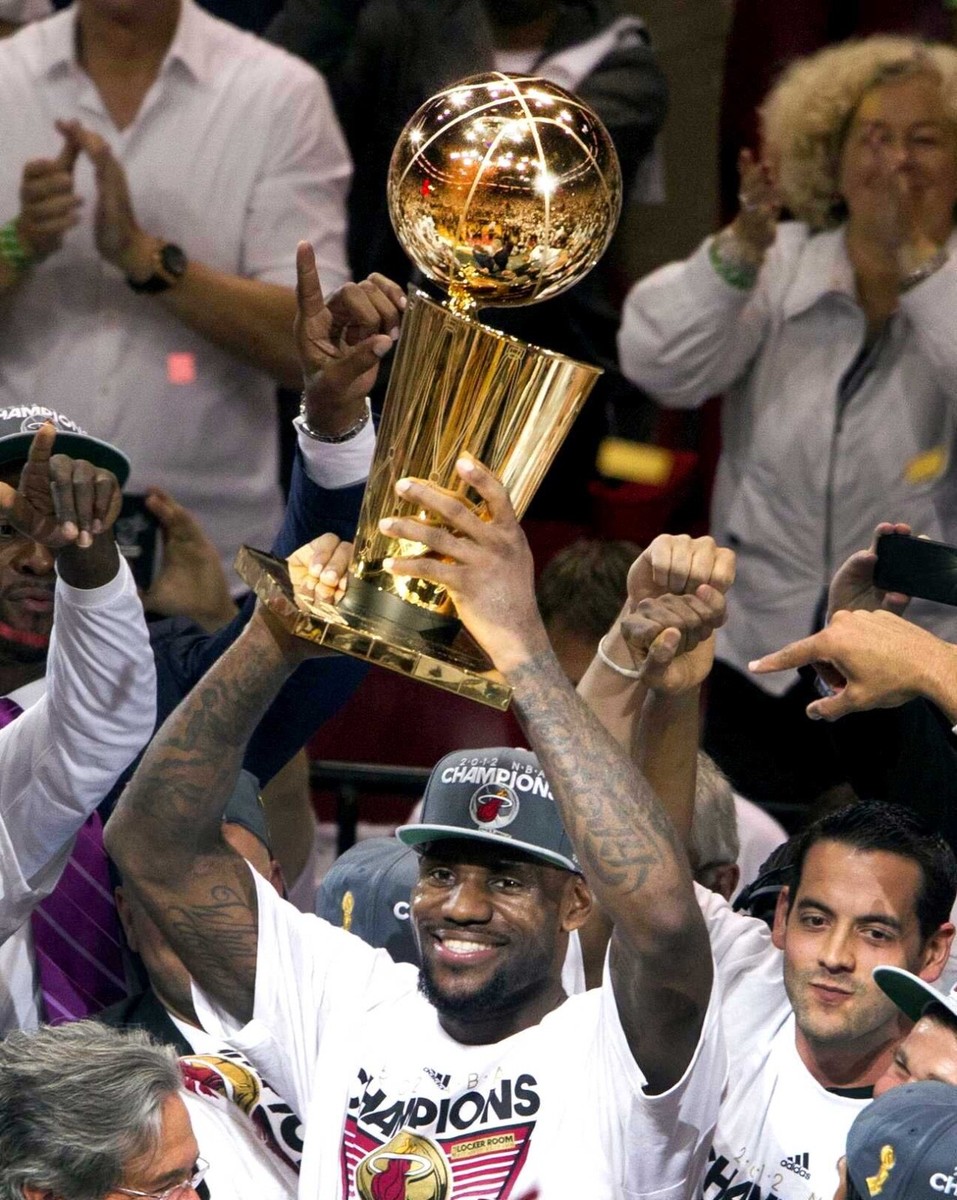 Trophy Lebron Nike 16 LeBron James Career NBA Championship