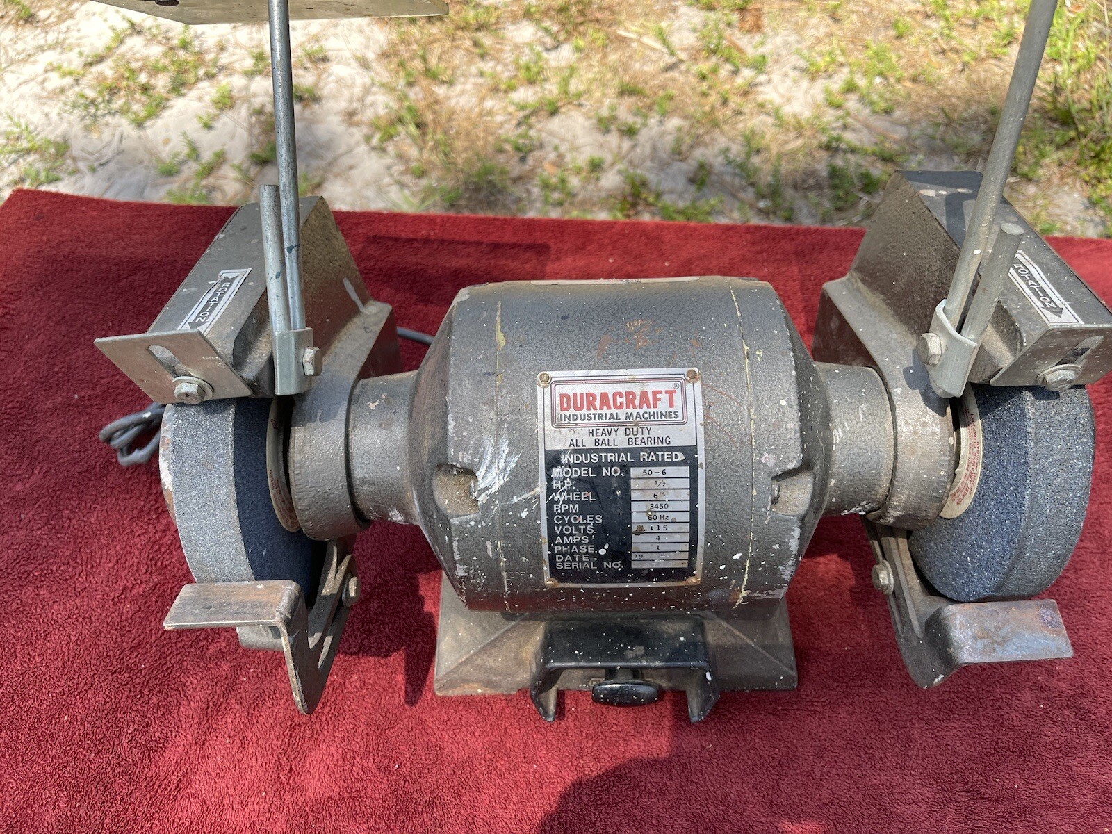 Duracraft Industrial Machines Heavy Duty Bench Grinder 1/2 HP Model 50