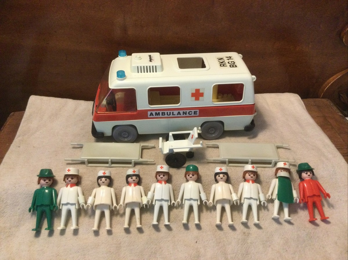 Ambulance / kit médical Playmobil Geobra vintage - France