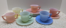 Vintage Hazel Atlas Glass 20th Century Child  s Toy Tea Set Platonite 14 Pcs