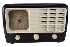 Vintage/retro 1940s Ultra T401 Bakelite Valve Radio