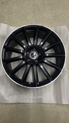 Mercedes Benz AMG  X247 GLA GLB Felge Schwarz 20 Zoll 8J ET48 A2474011600