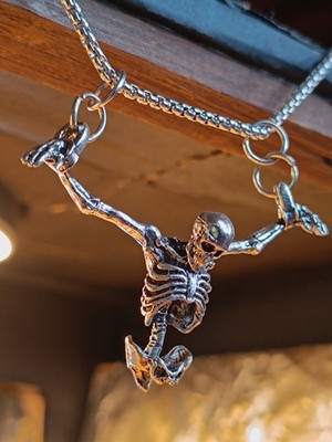 Halskette Skelet Torso Folter Bestrafung in Silber mega GEIL gemacht :) Biker