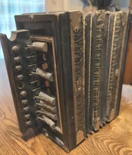 ANTIQUE Unmarked 10 BUTTON ACCORDION Possibly GERMANY Needs  Repair Or For Parts