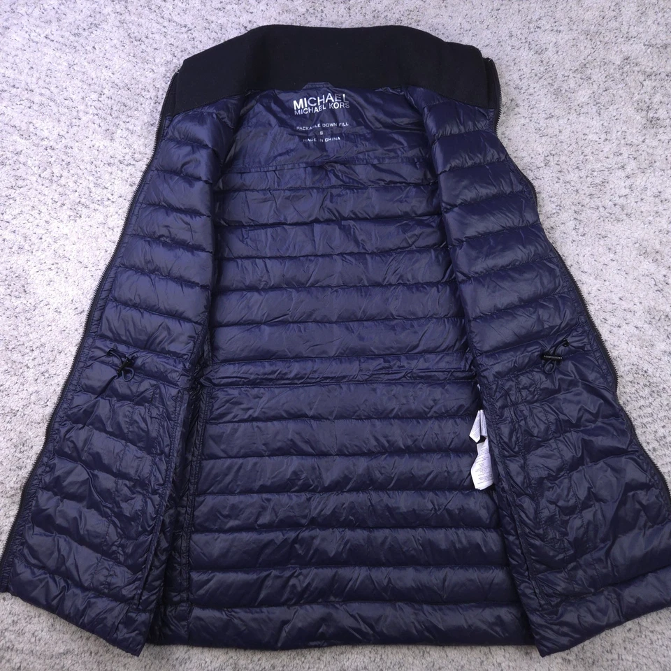 Colete Michael Kors Feminino Pequeno Acolchoado Embalável Zíper Completo Azul Marinho - Imagem 3 de 4