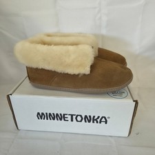 Minnetonka Womens 9 Sheepskin Shearling Ankle Boots Tan Suede Fur Lined With Box
