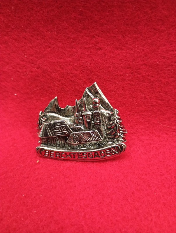 BERCHTESGADEN Metal Lapel Pen Hat Jacket Pin Souvenir Germany ,1-inch Wide.