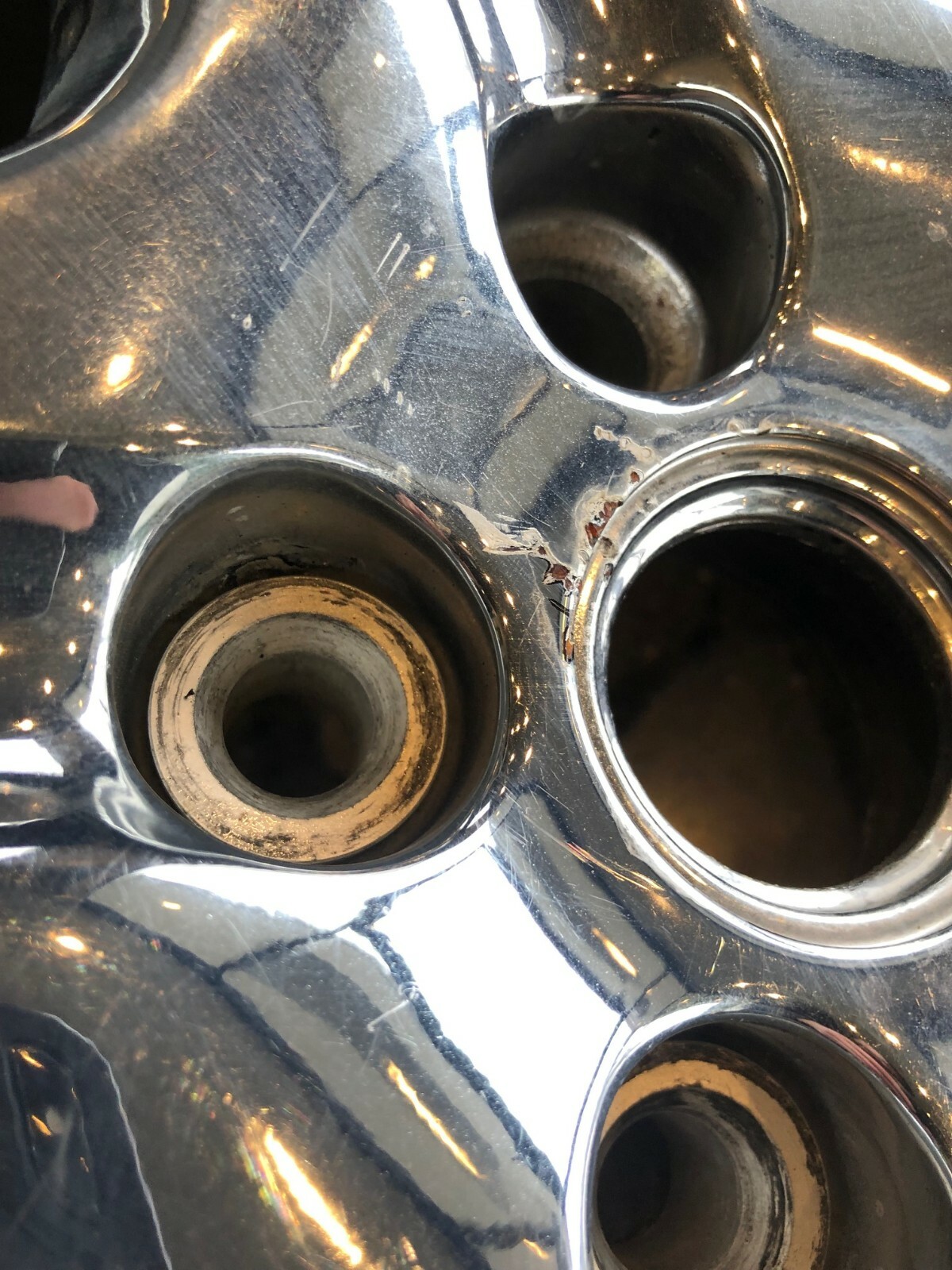 Ferrari F355, Front Wheel / Rim, Chrome, Flaws, Used, P/N 166475