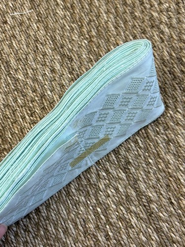 7.5 metres VINTAGE mint green geometric embroidered tape trim 95mm wide c.1970s - Picture 9 of 9
