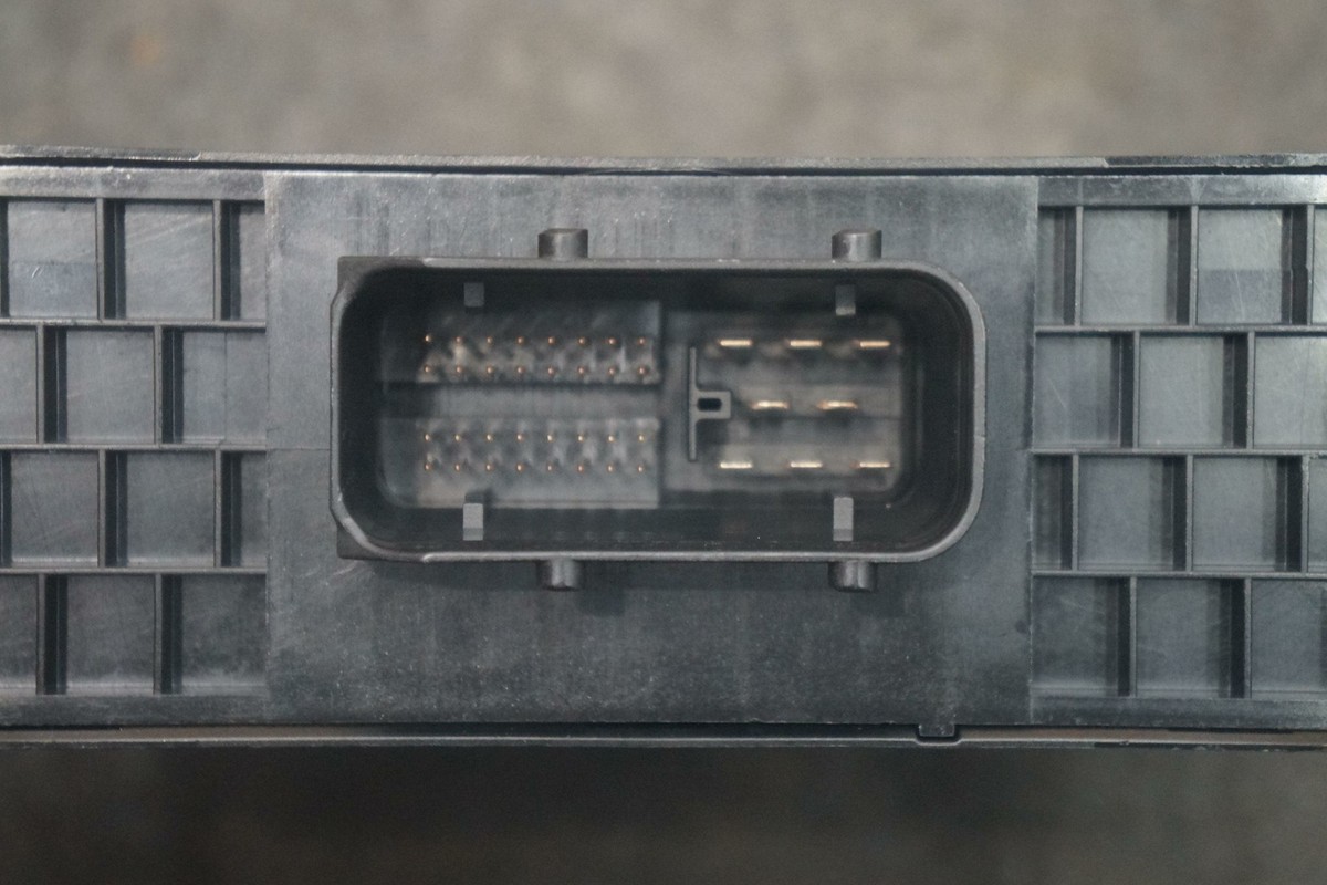 Body TME BEV Computer Control Module ECU 4KE965429J OEM Porsche