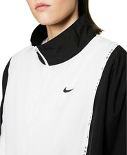 NWT Women's Nike Hooded Jacket - Small