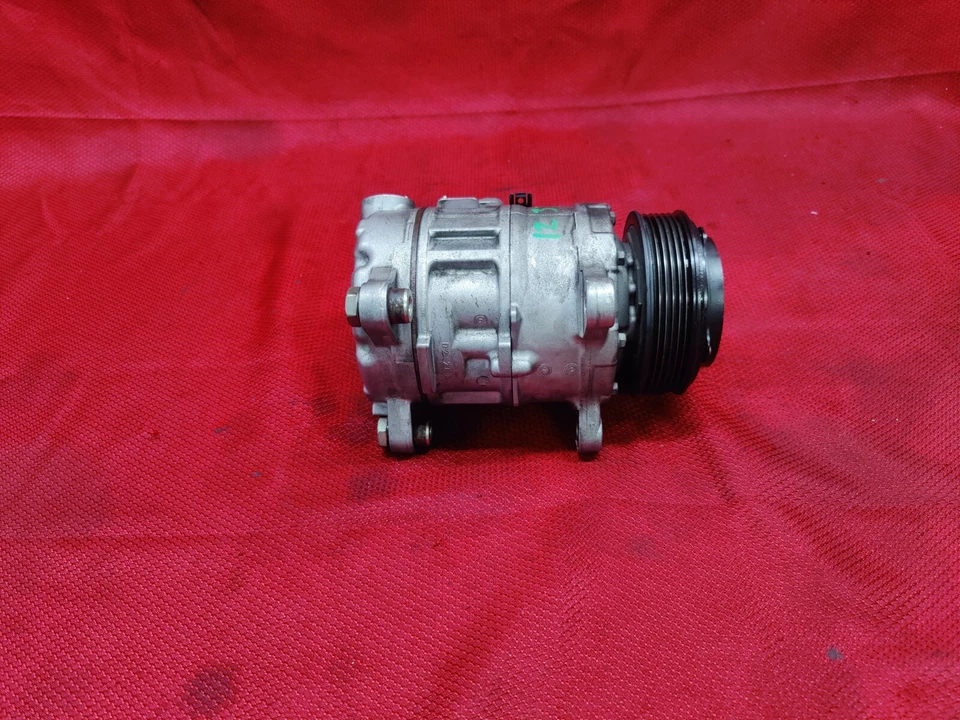 2012-2016 宝马 228i 320i 328i 328d 428i 528i X5 交流电空调压缩机 — 第 4/4 张图片