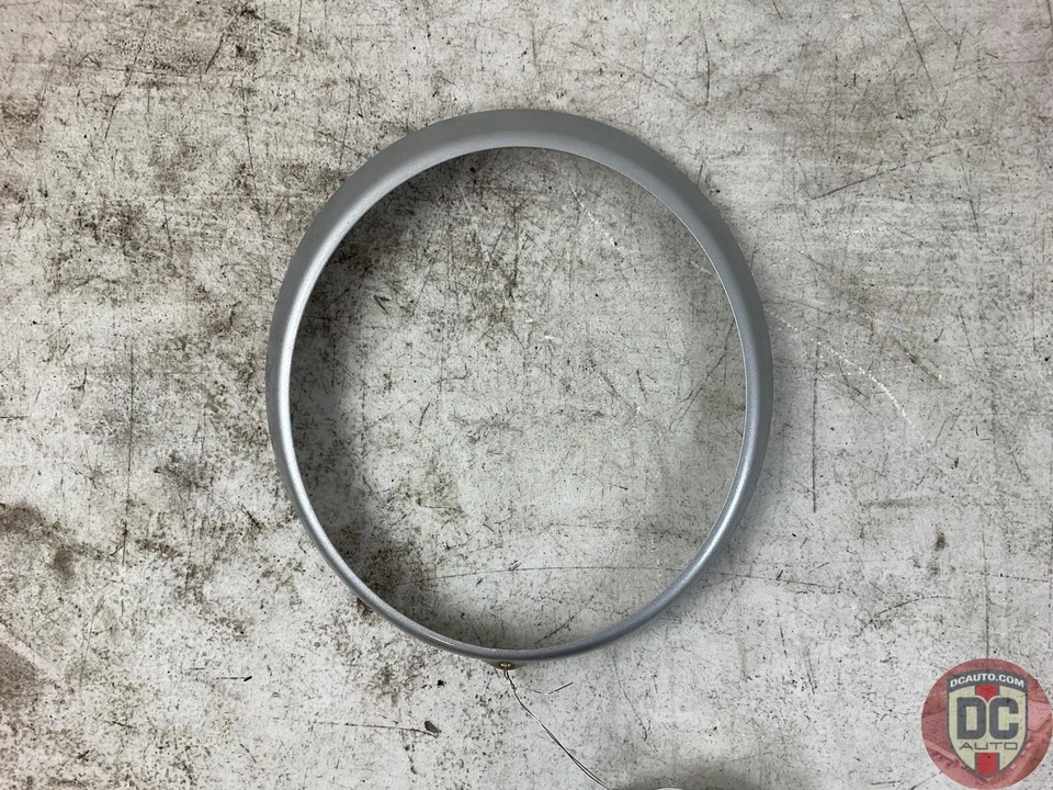 Anillo de ajuste de faros Porsche 911 1975-1989 H1 H4 91163114100 Foto 2 de 4