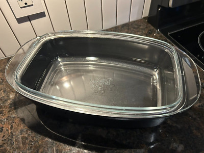 Pampered Chef Stone Ware Roaster Cooker With  3.5 Quart Glass Lid 4.23 Bottom