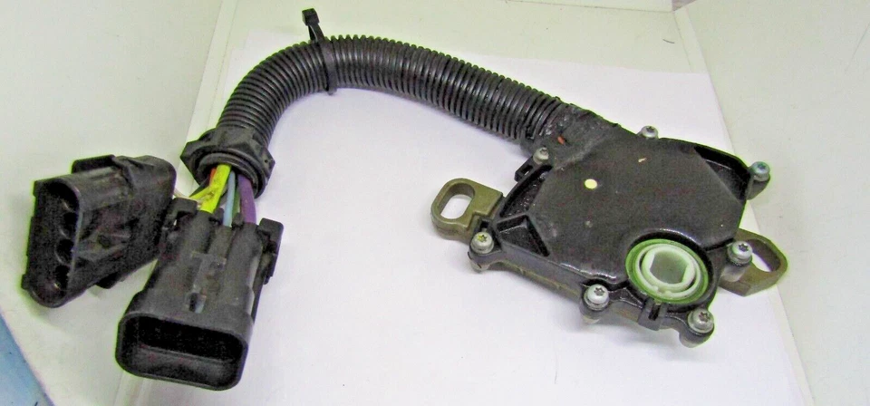 NUEVO INTERRUPTOR DE SEGURIDAD NEUTRO ACDelco D2293A Chevy Cavalier Sunfire Skylark 1994-95 Foto 2 de 4