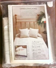 ARTCRAFT CONCEPTS Candlewicking Kit for Antique Motif Pillows #3841 vintage
