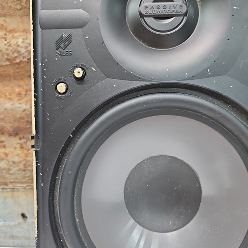Niles PSW8 In-wall Passive Subwoofer Tested With Crossovers - Picture 5 of 11