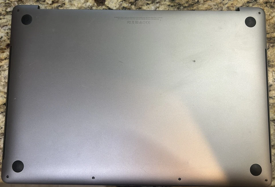 Conjunto de teclado A1707 con placa base - No enciende - 2.9 Intel i7, 16gb Foto 2 de 3