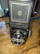 Vintage Yashica-Mat TLR Camera 80mm Yashinon Lenses Copal-MXV UNTESTED