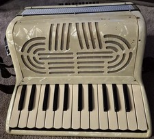 Used Vintage Pearl White Accordion W/ Case