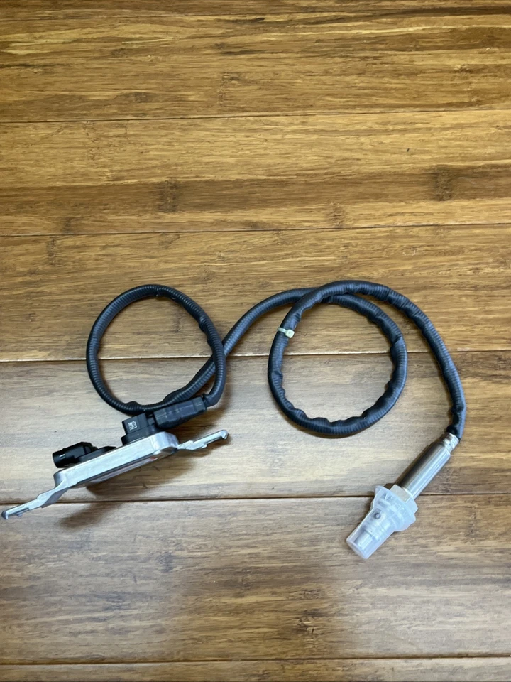 Volkswagen Touareg 2009-2016 Audi Q7 SUV NOX sensor de óxido de nitrógeno 059907807T Foto 3 de 4