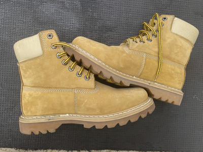 MOUNTAIN GIIDE STIEFEL Klettern/Wandern. Gegerbtes Leder wasserabweisend Größe 7